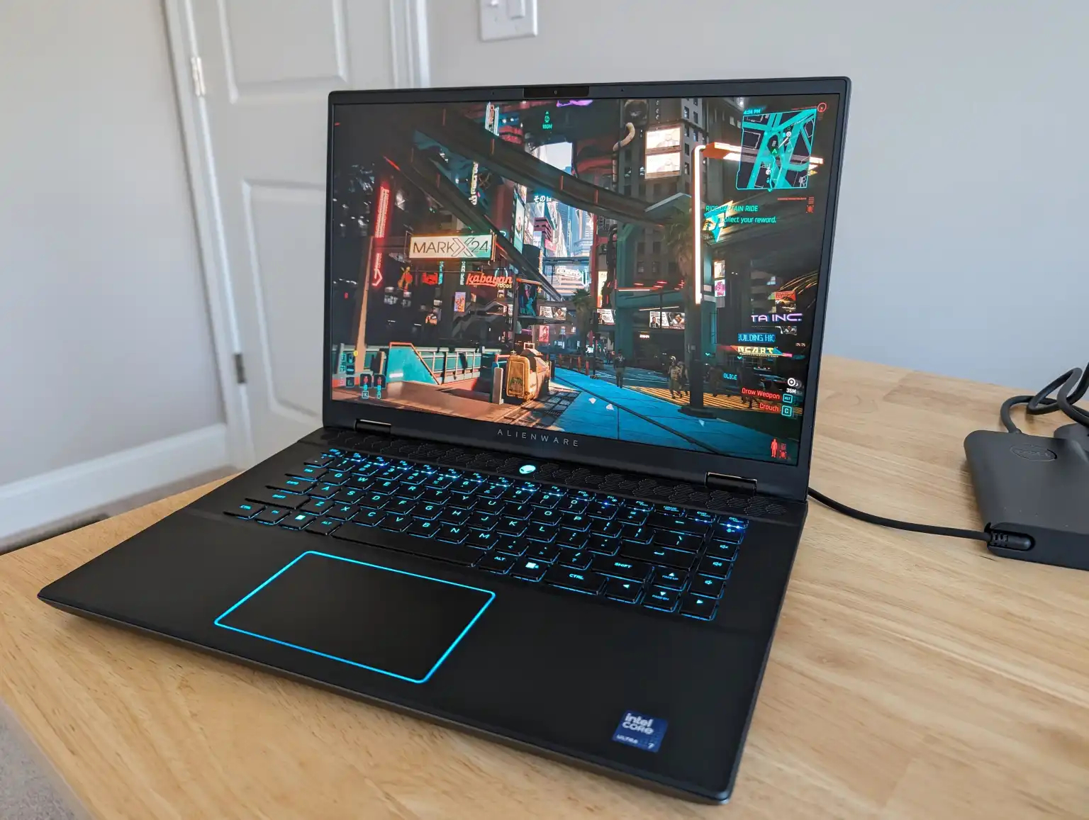 Alienware m16 R2